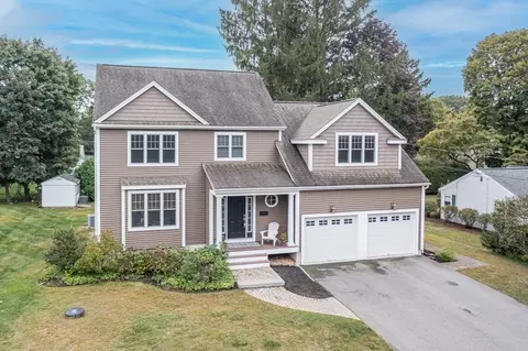 9 Flynn St, Natick, MA 01760