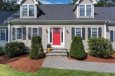 9 Jefferson Rd, Franklin, MA 02038