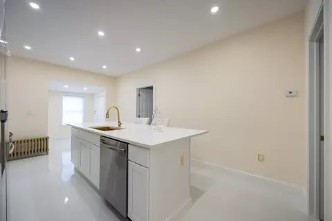 12 Lothrop St, Saugus, MA 01906 photo 7