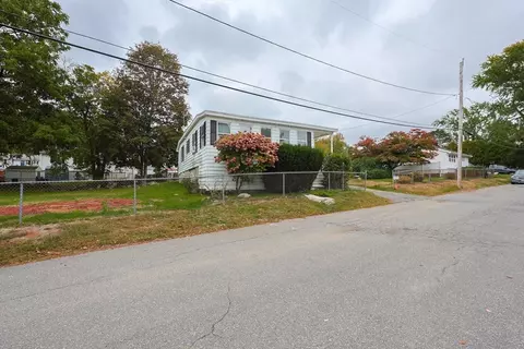 12 Lothrop St, Saugus, MA 01906 photo 38