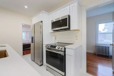 12 Lothrop St, Saugus, MA 01906 photo 9