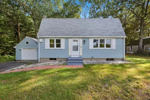 65 Fair Oak Rd, Springfield, MA 01128 photo 2