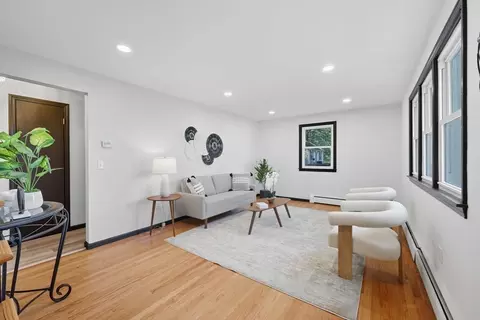 65 Fair Oak Rd, Springfield, MA 01128 photo 5