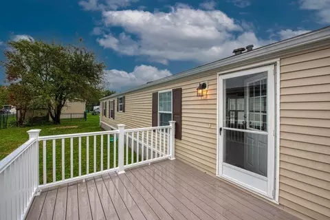 6 Maddison Way #6, West Bridgewater, MA 02379