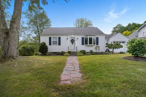 42 Geneva St, Springfield, MA 01151