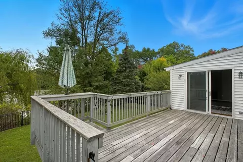 42 Geneva St, Springfield, MA 01151 photo 36