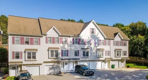 15 Alton St #10, Lowell, MA 01852