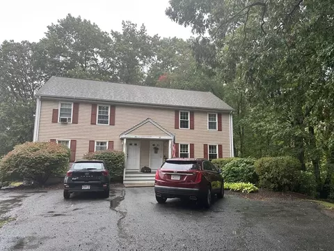 36-38 Jarson Ln, Attleboro, MA 02703