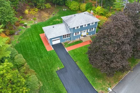 14 Belmont Dr, Chelmsford, MA 01824