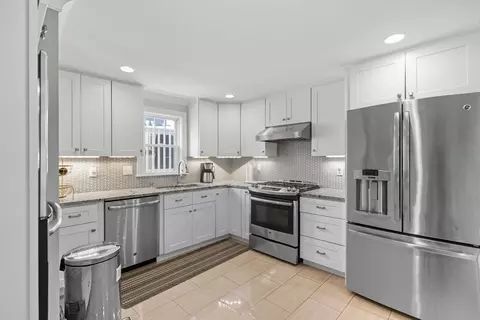 28 Roberts St, Malden, MA 02148
