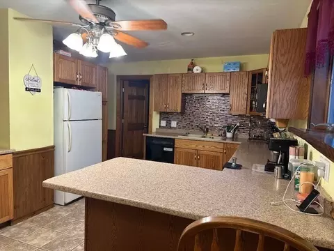 20 Benham Ave, Ware, MA 01082 photo 6