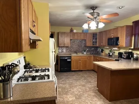 20 Benham Ave, Ware, MA 01082 photo 5