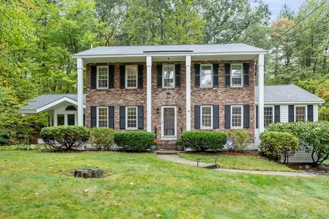 35 Oxbow Ln, Groton, MA 01450