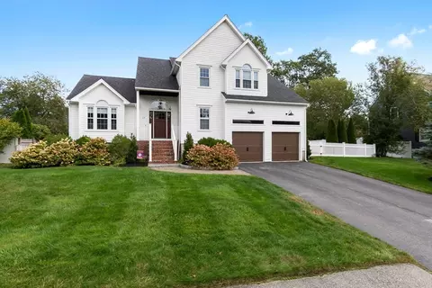 17 Lavalley Ln, Newburyport, MA 01950