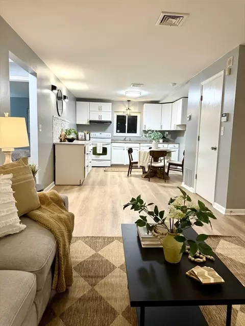 5455 N Main St #13A, Fall River, MA 02720 photo 4