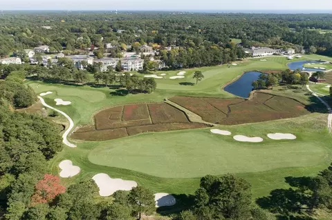 31 N Glen Dr, Mashpee, MA 02649