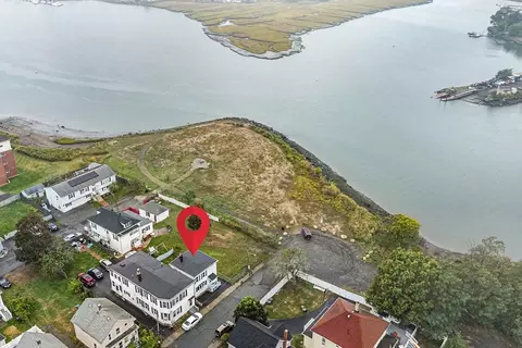 14 River Street Pl, Lynn, MA 01905
