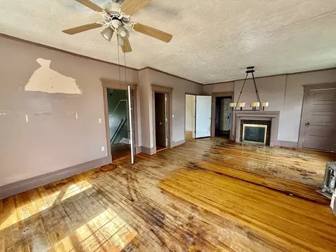 Living - 22 Baker St, Worcester, MA 01603 photo 5 of 7