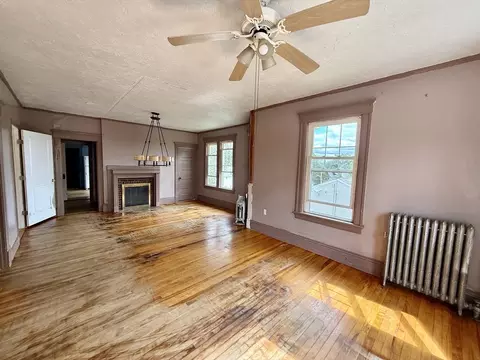 Living - 22 Baker St, Worcester, MA 01603 photo 4 of 7