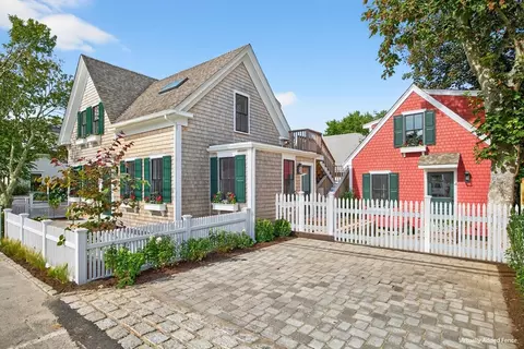 10 Bradford St UNIT 3, Provincetown, MA 02657