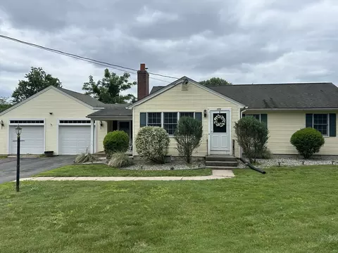 172 Maple, East Longmeadow, MA 01028