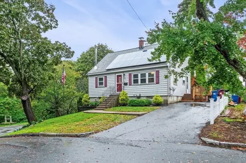 42 Fairfield Ave, Melrose, MA 02176