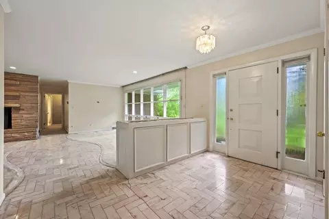 124 Tecumseh Dr, Longmeadow, MA 01106