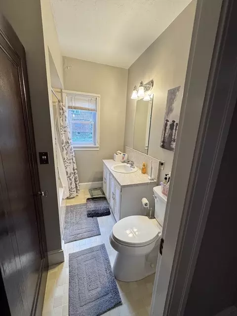 Bath - 5 Barnes Ave, Worcester, MA 01605 photo 2 of 5