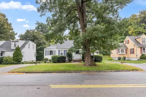 125 Mower St, Worcester, MA 01602 photo 2
