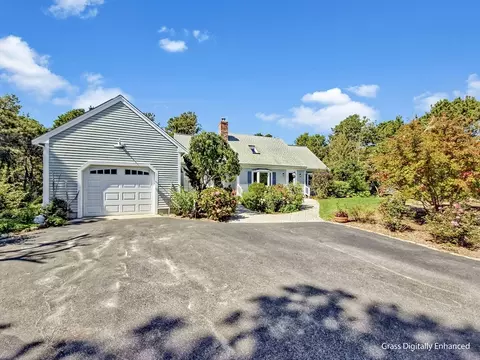 61 Wintergreen Rd, Mashpee, MA 02649