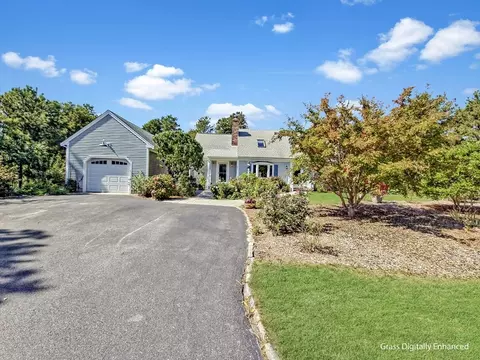 61 Wintergreen Rd, Mashpee, MA 02649 photo 2