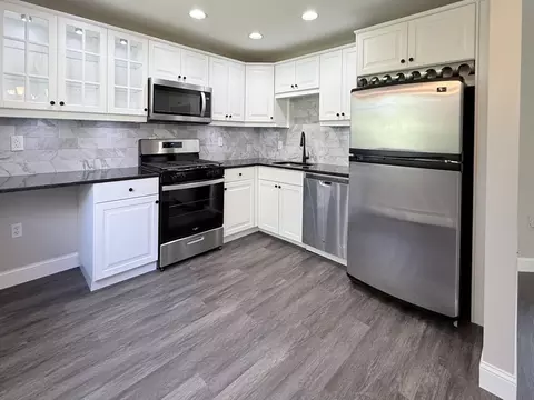 19 Fernview Ave #6, North Andover, MA 01845