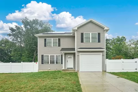28 Juliet St, Springfield, MA 01118