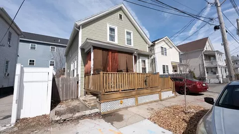 35 Nebraska St, Providence, RI 02905