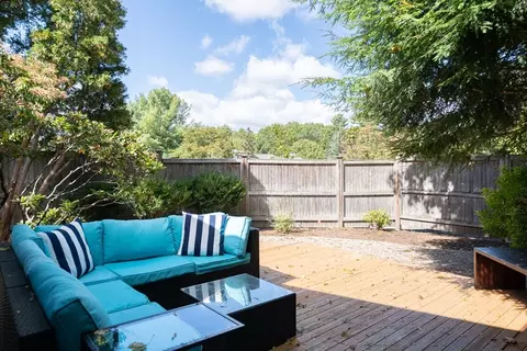 40 Hillside Dr #40, Wayland, MA 01778