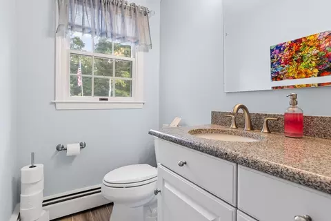 Bath - 32 Howard Rd, Maynard, MA 01754 photo 2 of 4