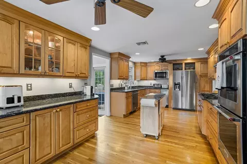 Kitchen - 32 Howard Rd, Maynard, MA 01754 photo 2 of 5