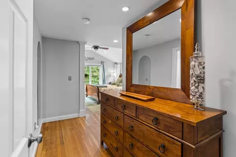 Entry Way - 32 Howard Rd, Maynard, MA 01754 photo 2 of 2