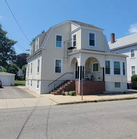49 Cottage St, New Bedford, MA 02740