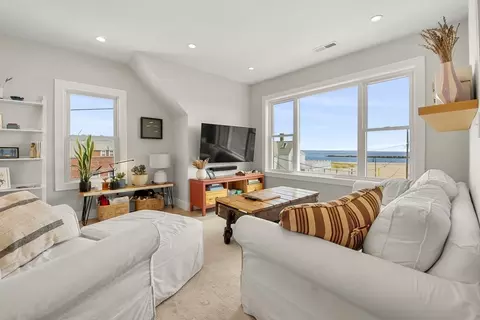 51 Cutler St #3, Winthrop, MA 02152