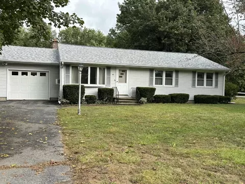 45 Pine St, South Hadley, MA 01075