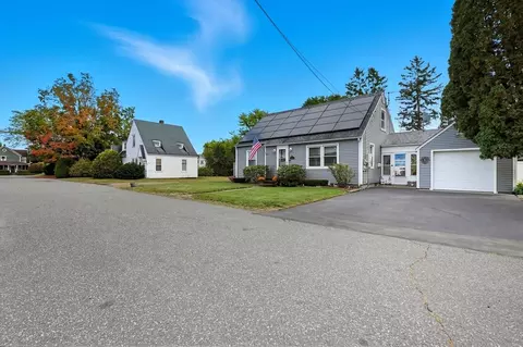 7 Ruggles Ct, Three Rivers, MA 01080 photo 3