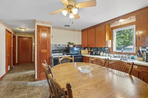 7 Ruggles Ct, Three Rivers, MA 01080 photo 7