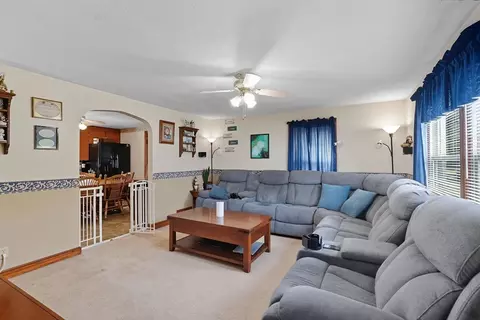 7 Ruggles Ct, Three Rivers, MA 01080 photo 5