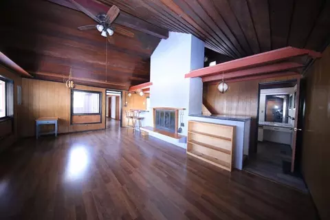 Living - 8 Thayer Rd, Monroe, MA 01350 photo 4 of 6