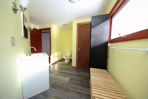 Bath - 8 Thayer Rd, Monroe, MA 01350 photo 1 of 4