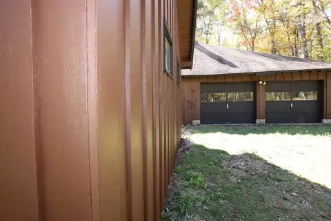 Exterior - 8 Thayer Rd, Monroe, MA 01350 photo 12 of 12