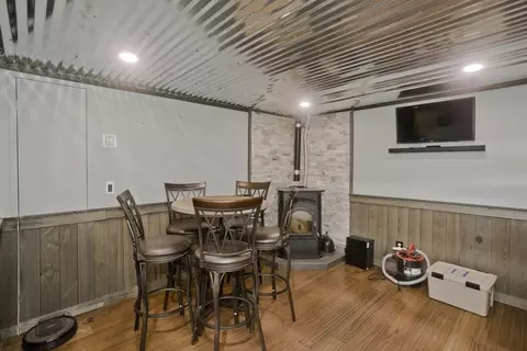 217 Hanson Dr, Springfield, MA 01128 photo 30