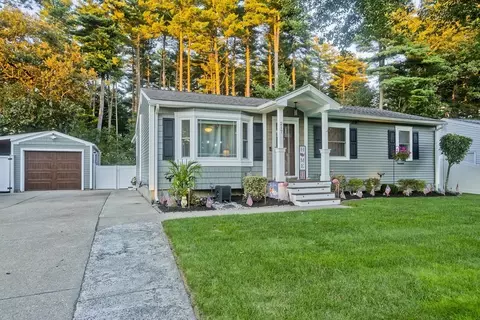 217 Hanson Dr, Springfield, MA 01128
