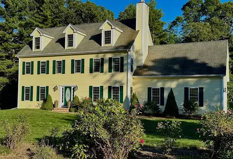 23 Fredrickson Rd, Norfolk, MA 02056